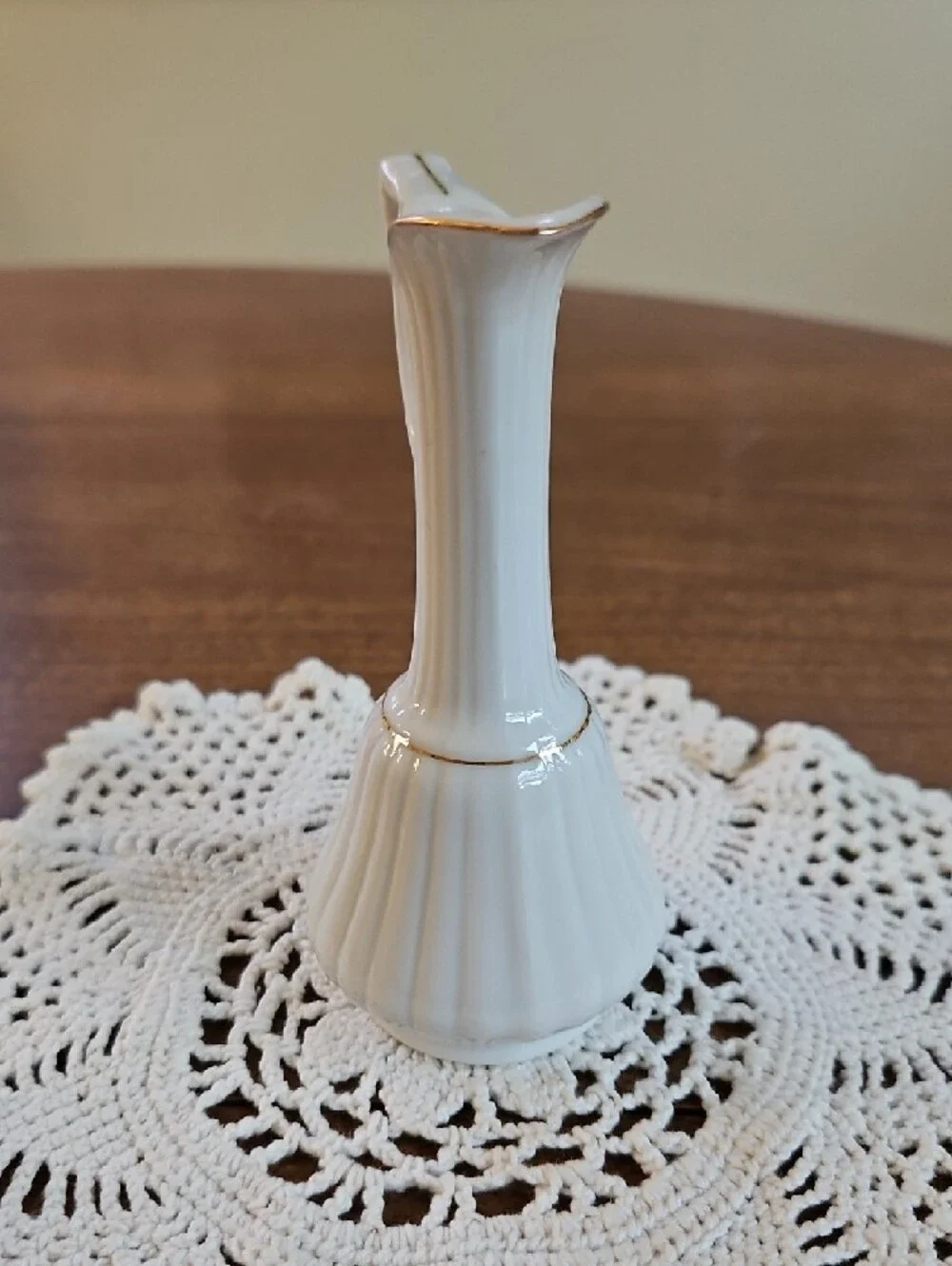 Vintage 1960s UCGC Japan White & Gold Porcelain Ewer Bud Vase, Original Label